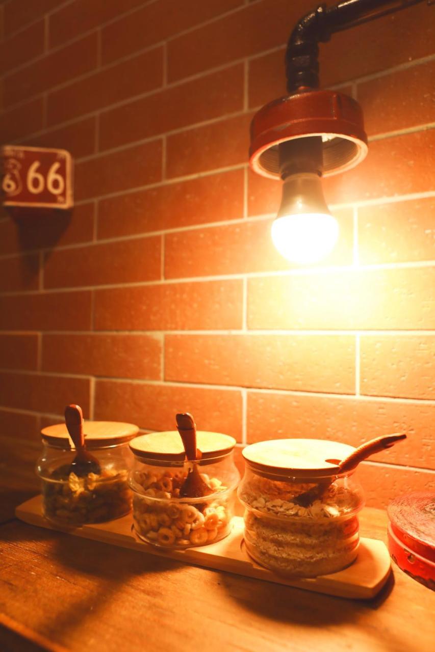Nost Algia Hotel - Near Beijing Yonghe Lama Temple, Ghost Street, Beihai Park, Jingshan Park, Drum Tower, Houhai Bar Street, Tian'Anmen Square, Located In Beijing Traditional Hutongs, 5 Minutes Away From Subway, Free Laundry Serive Экстерьер фото